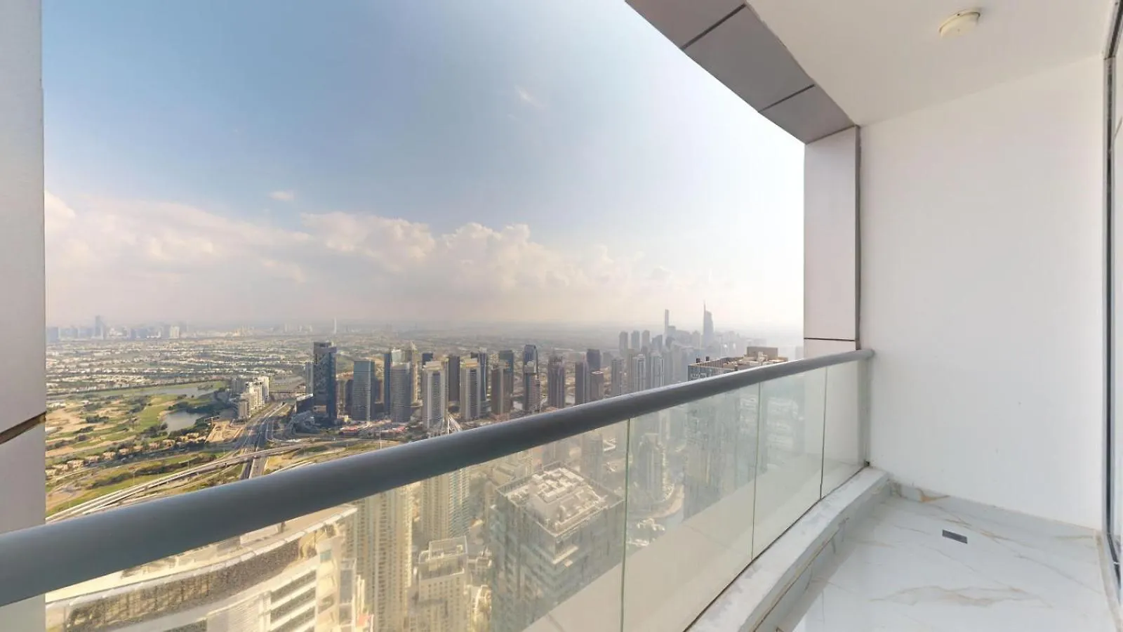Torch Tower - One Bed With Skyline View In Marina Apartment Dubai