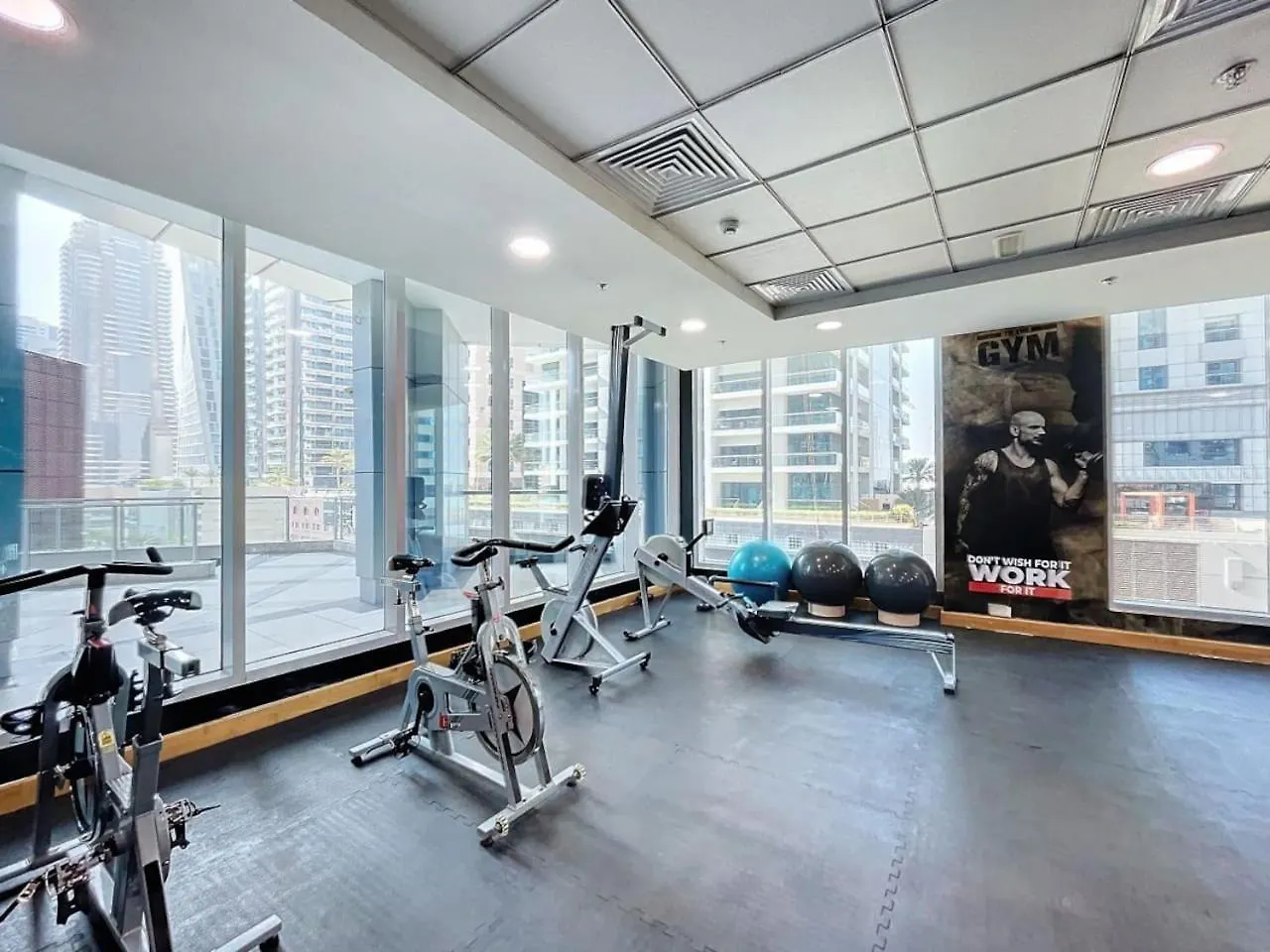 Torch Tower - One Bed With Skyline View In Marina Apartment Dubai