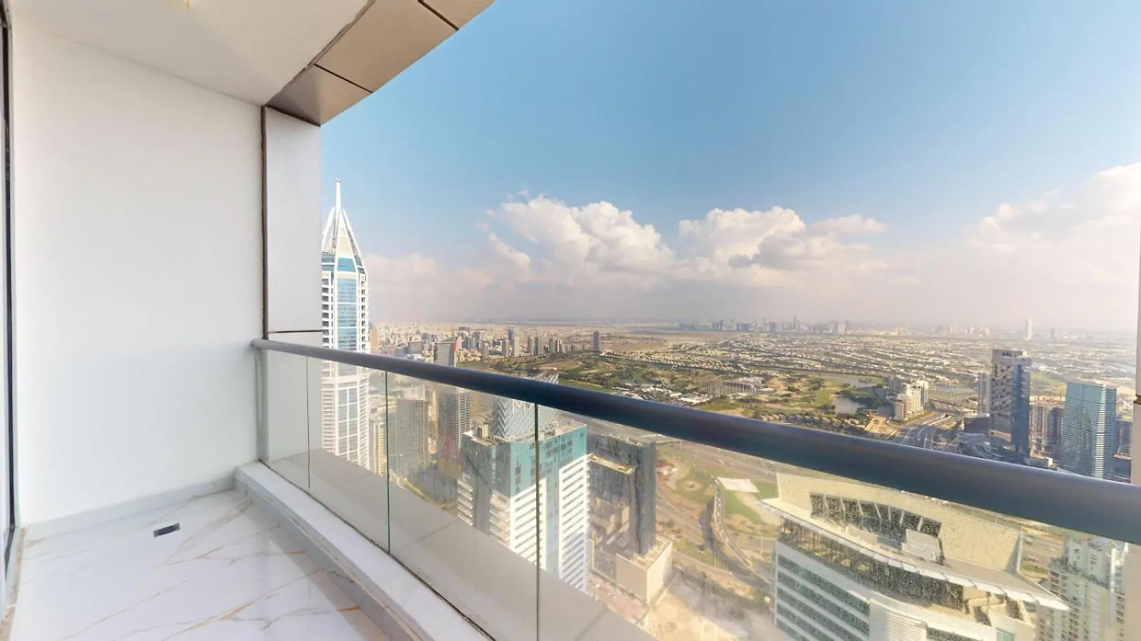 Torch Tower - One Bed With Skyline View In Marina Apartment Dubai